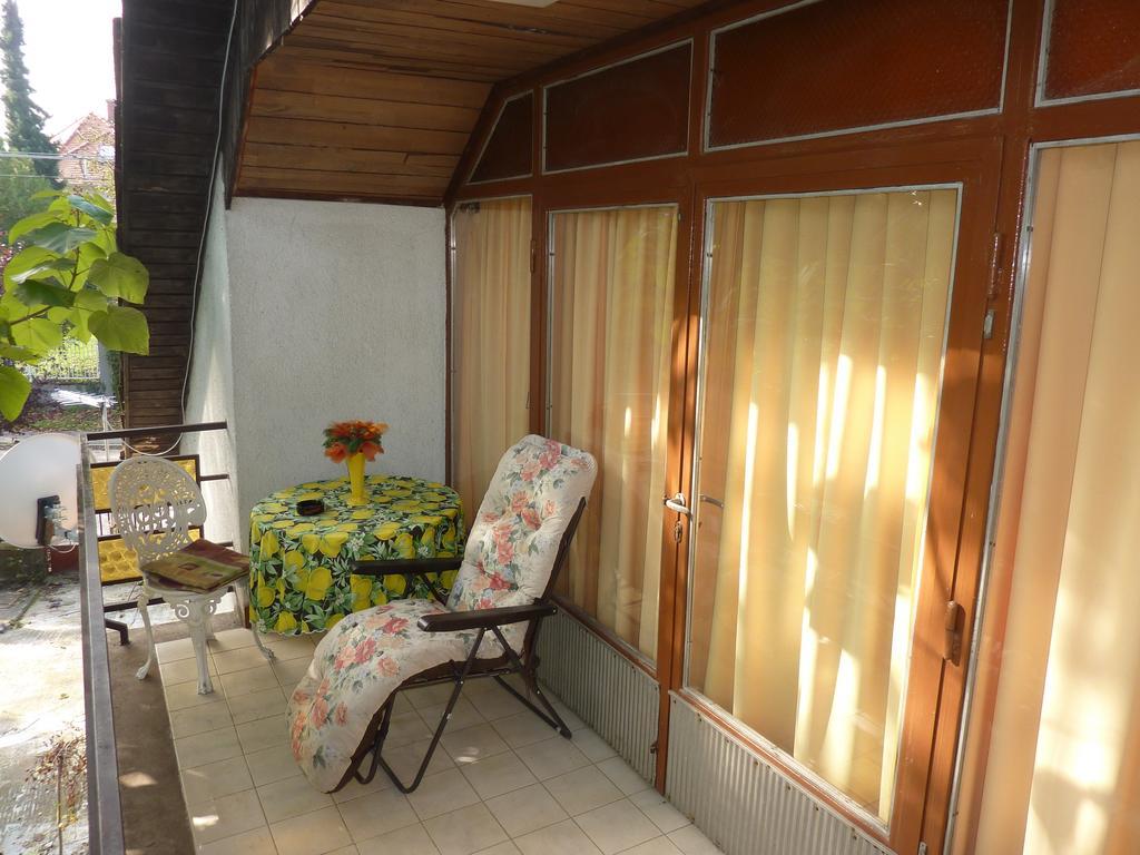 Vadasztanya Apartmanhazak Siofok Bilik gambar