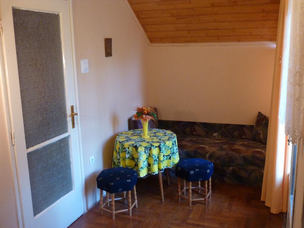 Vadasztanya Apartmanhazak Siofok Bilik gambar