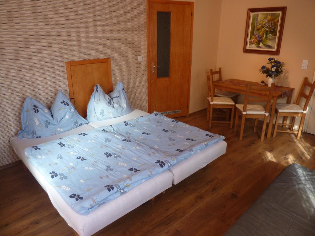 Vadasztanya Apartmanhazak Siofok Bilik gambar