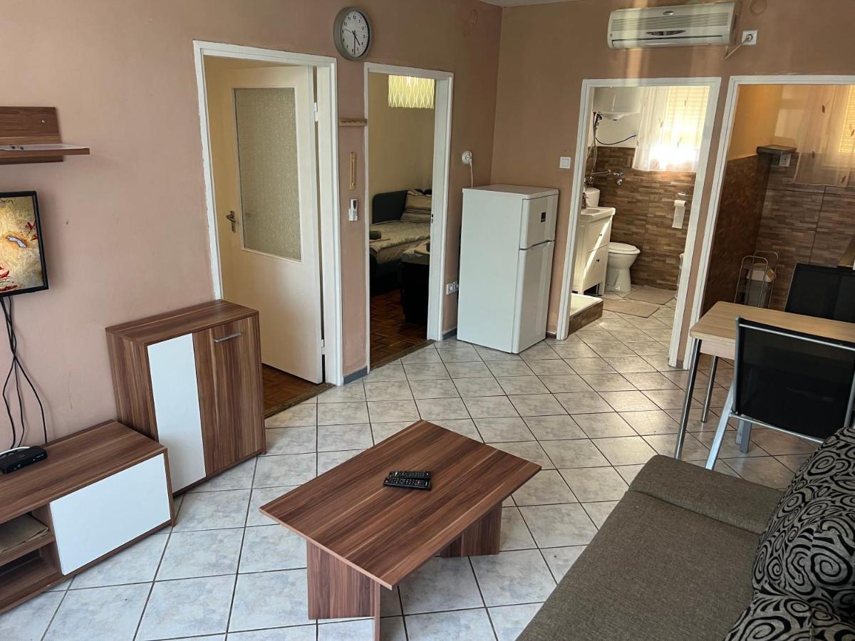 Vadasztanya Apartmanhazak Siofok Luaran gambar