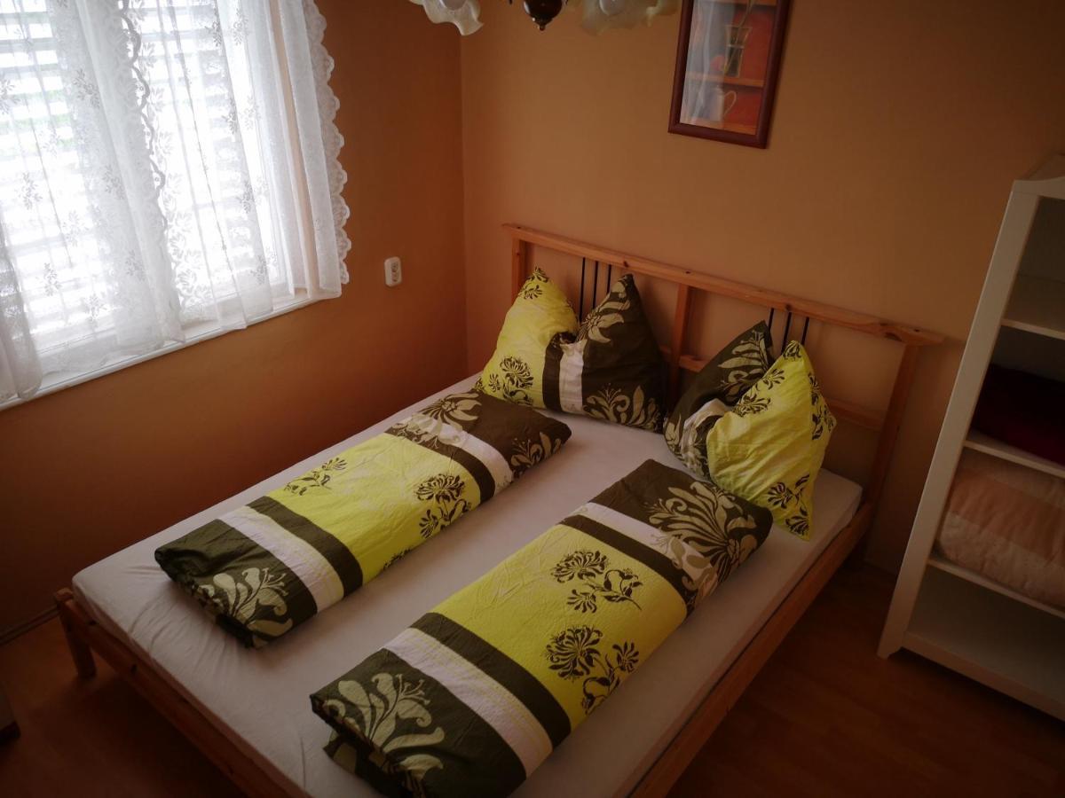 Vadasztanya Apartmanhazak Siofok Luaran gambar