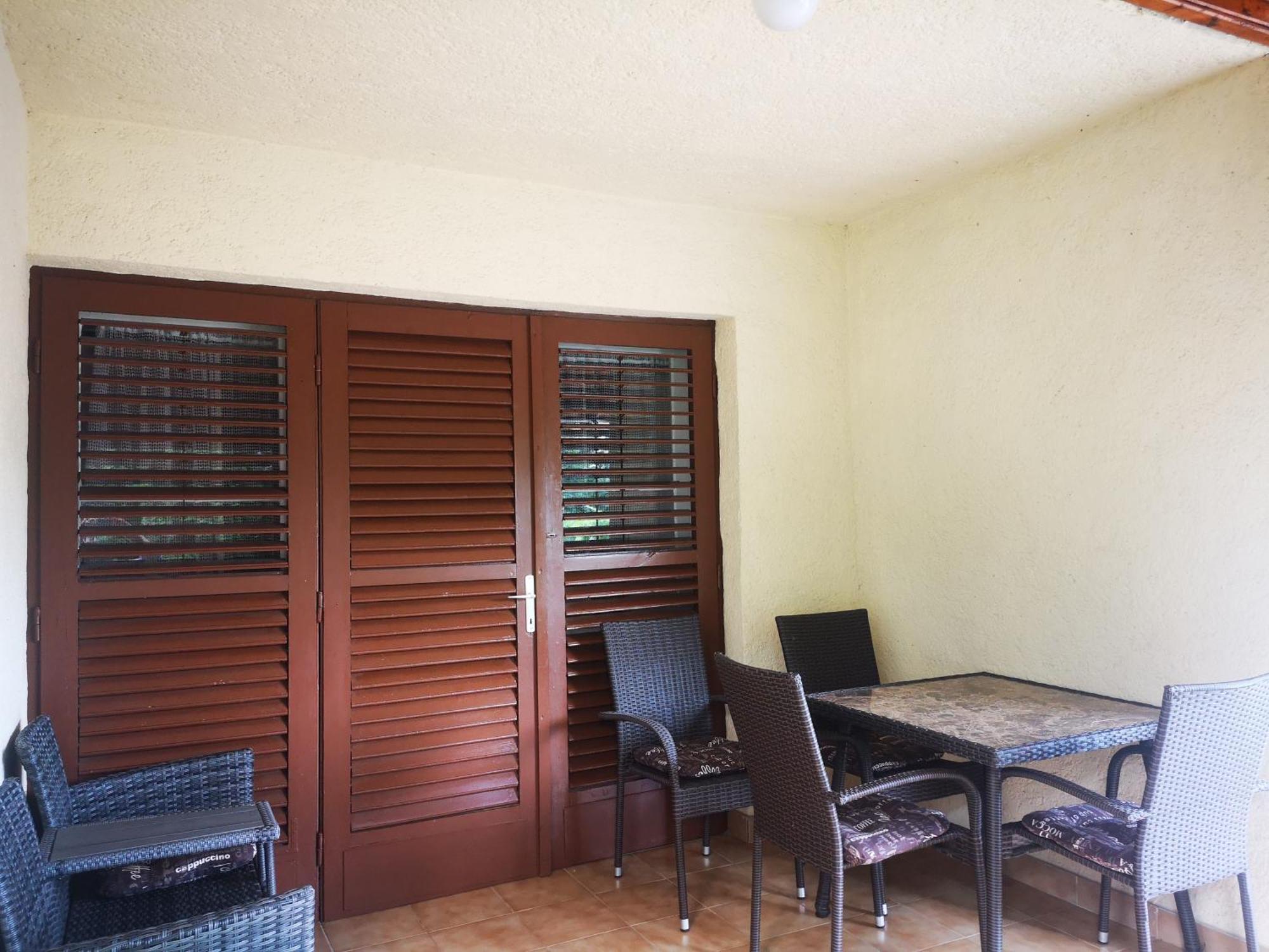 Vadasztanya Apartmanhazak Siofok Bilik gambar