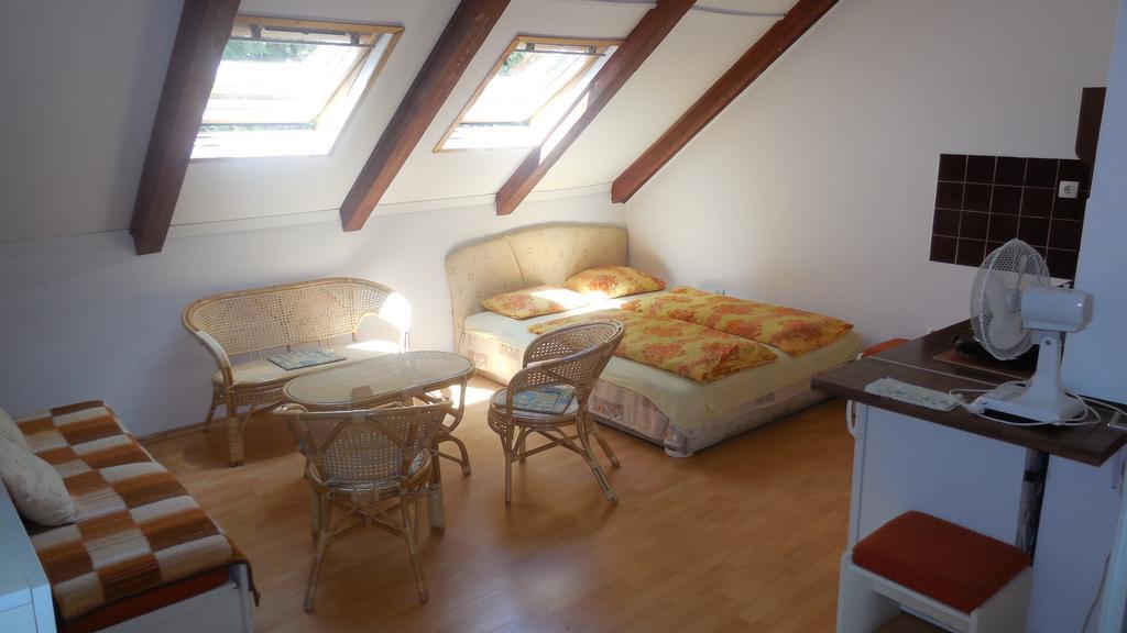 Vadasztanya Apartmanhazak Siofok Luaran gambar