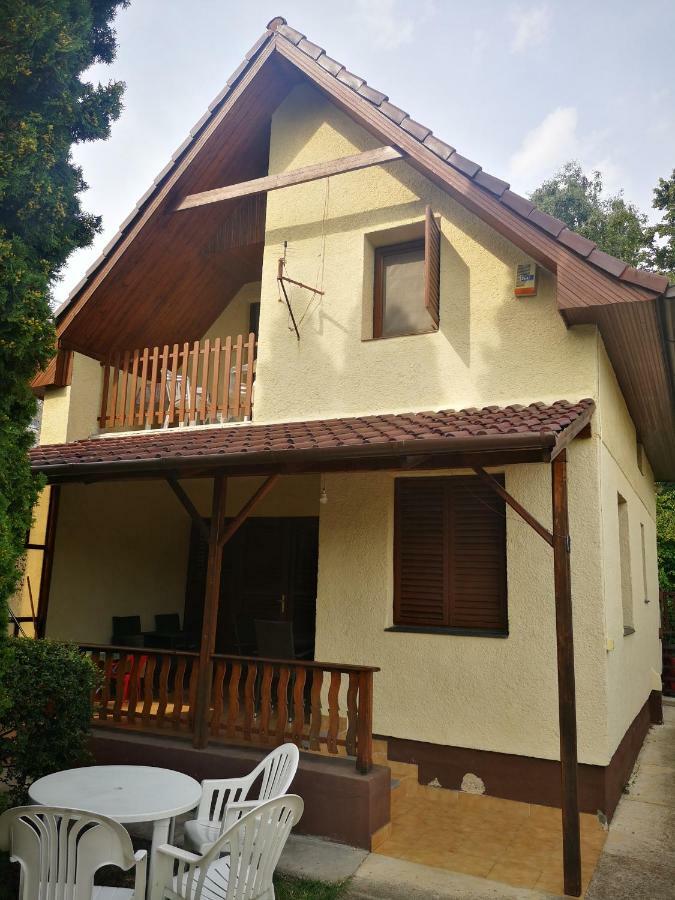 Vadasztanya Apartmanhazak Siofok Bilik gambar